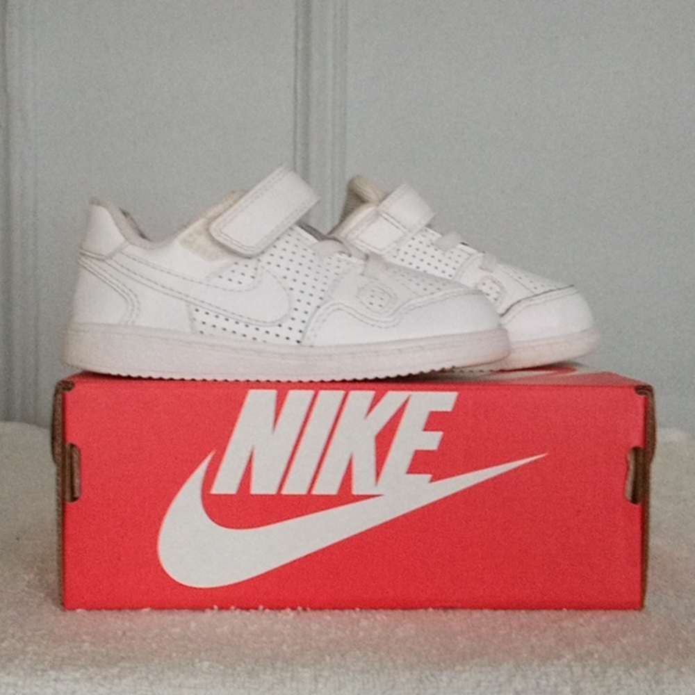 Nike son of force
